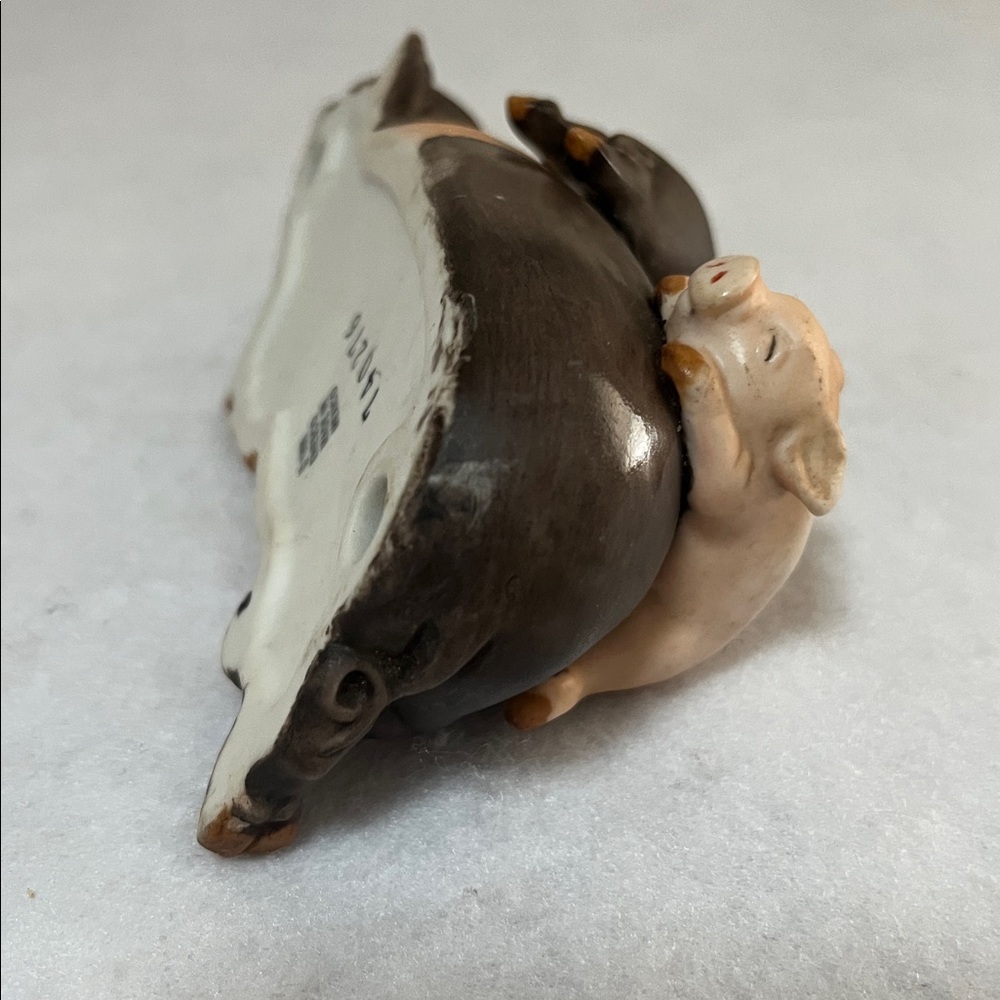 Enesco 1986 Vintage Porcelain Pig Mama Sow With Baby Piglets Figurine - Picture 9 of 11